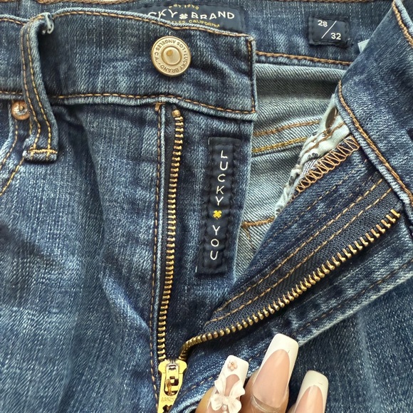 Lucky Brand Blue 105 Slim Taper Denim Jeans- size 28/32 - Picture 2 of 9